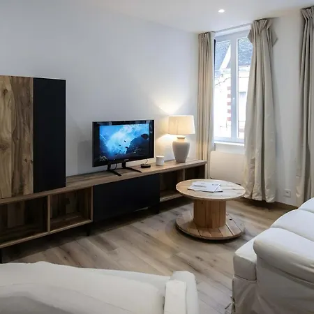 Au Premier Etage Chez Maurice Calme Et Cosy Apartament