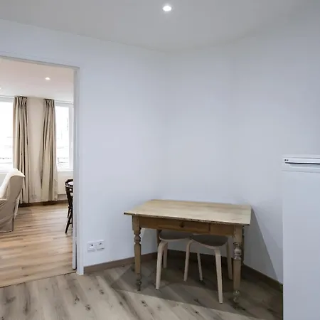 Apartament Au Premier Etage Chez Maurice Calme Et Cosy
