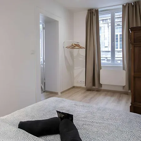 Au Premier Etage Chez Maurice Calme Et Cosy Apartmán