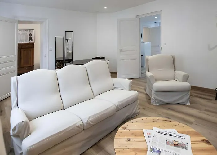 Au Premier Etage Chez Maurice Calme Et Cosy Appartamento *