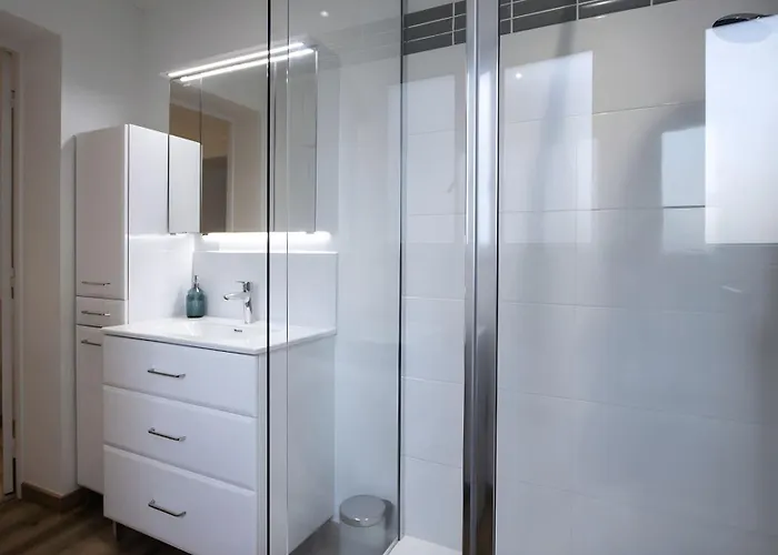 Au Premier Etage Chez Maurice Calme Et Cosy